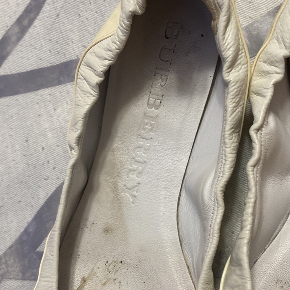 Size 38 made Italy cream I’m selling because to small for me - Picture 2 of 4